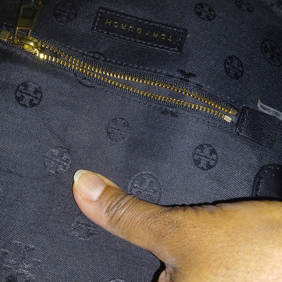 Tory Burch Black Quilted Crossbody Bag - Picture 12 of 13